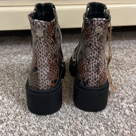 Seven7 Vault Boot NWT snake print NWT - Picture 3 of 6